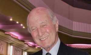 Lord Sterling Says Shen Yun Made Him ‘Feel Good to be Alive’