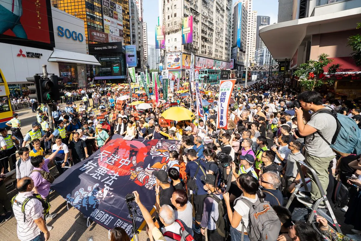 The Hong Kong grand parade to oppose the extradition law on April 28, 2019. (Poon Zoi-Syu/The Epoch Times)