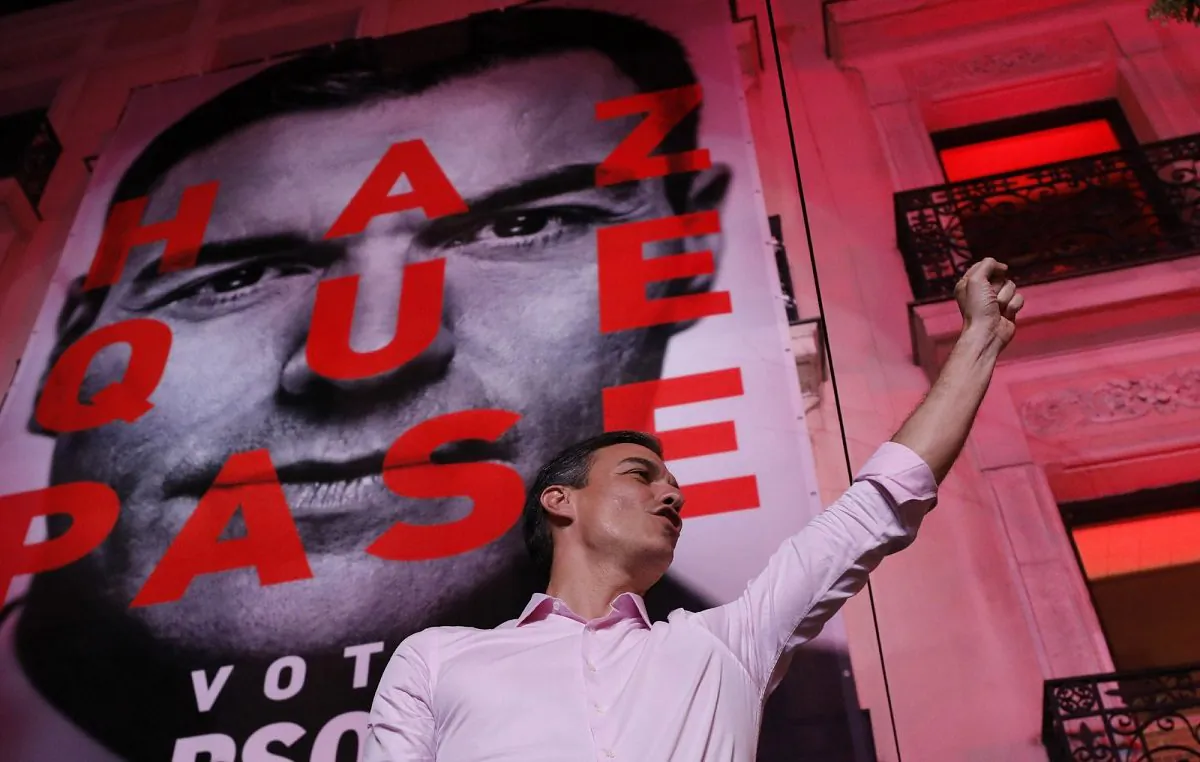 Spain's Prime Minister and Socialist Party leader Pedro Sanchez gestures to supporters outside the party headquarters following the general election in Madrid, Spain, on April 28, 2019.  (Bernat Armangue/AP Photo)