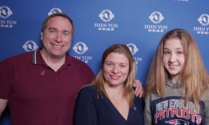 ‘Her Voice Is Like the Sounds of Heaven’: Shen Yun’s Soprano Captivates Company President