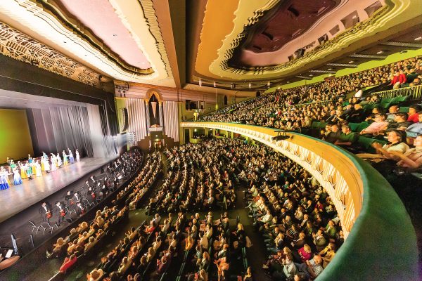 The audience watches Shen Yun at the Eventim Apollo