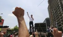 Venezuelans Take to Streets as Uprising Attempt Sputters