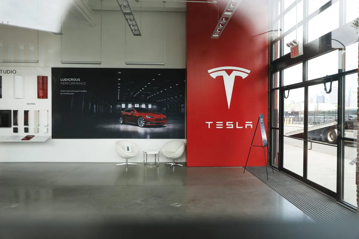 An empty Tesla showroom stands in Brooklyn on April 25, 2019 in New York City. (Spencer Platt/Getty Images)