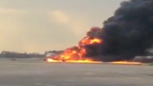 Russia airplane on fire 3