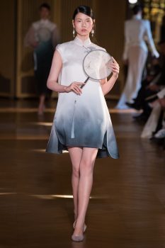 Heaven Gaia : Runway - Paris Fashion Week Womenswear Spring/Summer 2017
