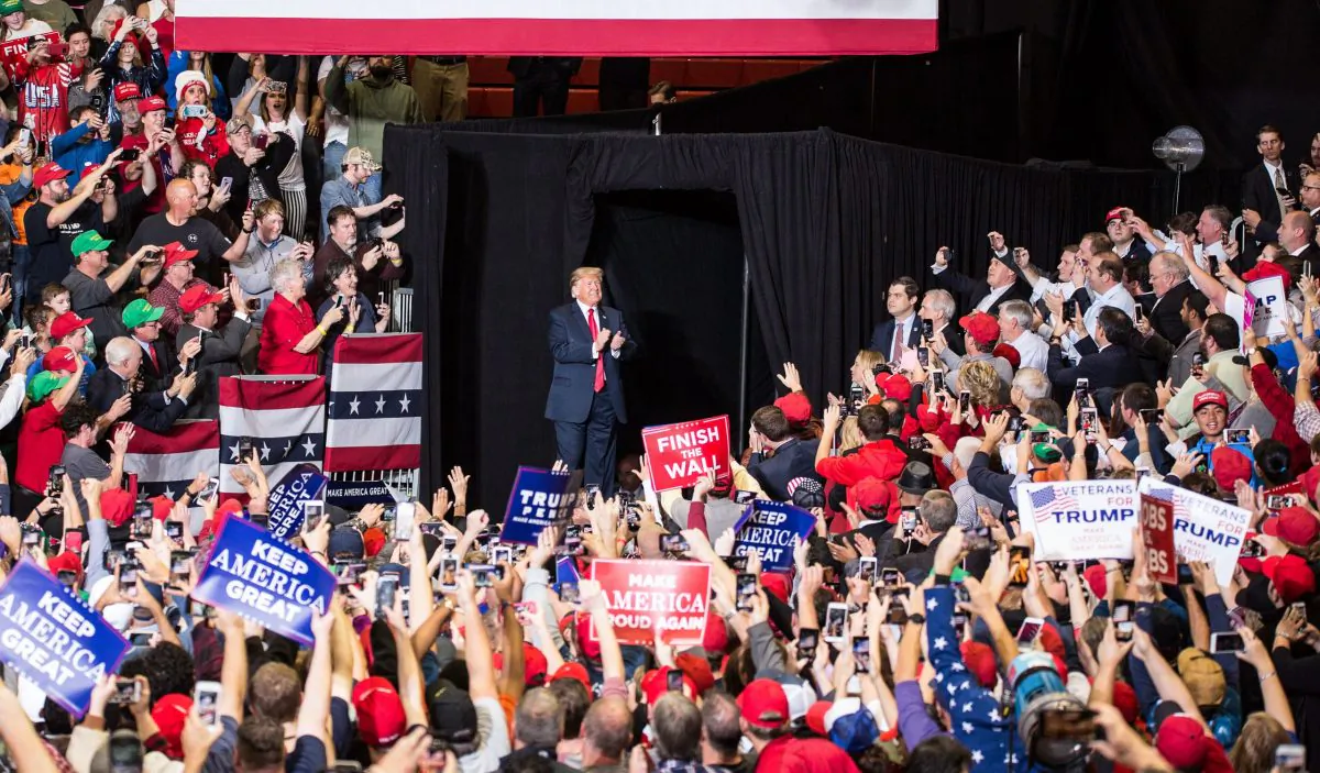 President Donald Trump at a Make America Great Again rally in Cape Girardeau, Mo., on Nov. 5, 2018. (Hu Chen/The Epoch Times)