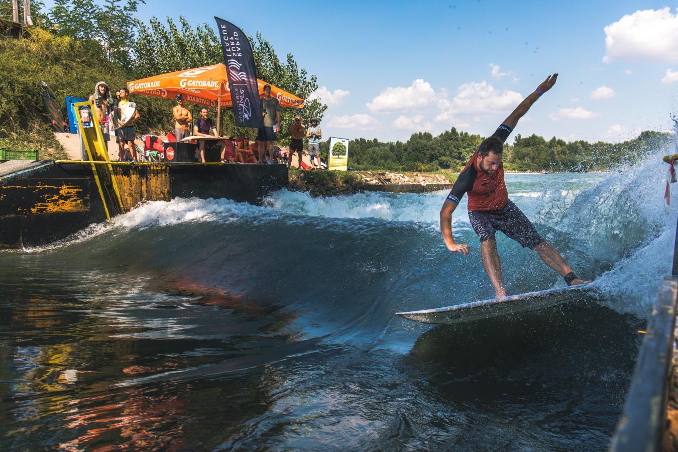 river surfing bratislava