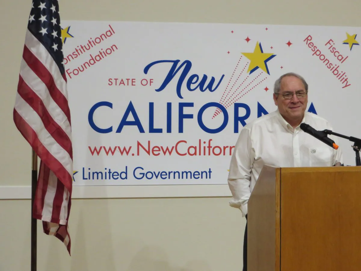 Paul Preston, founder of New California State movement, speaks at the Placer County town hall meeting in Rocklin, Calif., on May 8, 2019. (Nathan Su/The Epoch Times)