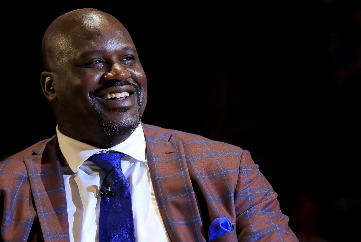 Shaquille O'Neal has his number retired during a game between the Miami Heat and the Los Angeles Lakers in Miami, Fla., on Dec. 22, 2016. (Mike Ehrmann/Getty Images)