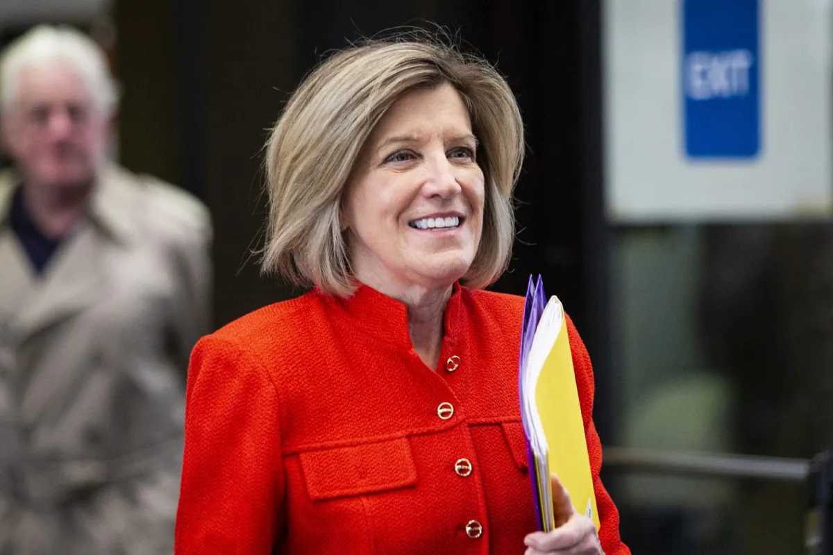 Former State Appeals Court Judge Sheila O'Brien walks out of the Leighton Criminal Courthouse in Chicago after a hearing about appointing a special prosecutor to investigate the Cook County State's Attorney's office handling of "Empire" actor Jussie Smollett's case, on May 2, 2019. (Ashlee Rezin/Chicago Sun-Times via AP)
