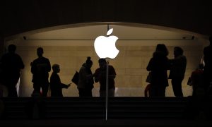 Supreme Court Allows Class-action Against Apple Over iPhone Apps to Proceed