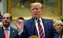 Trump Says Tariffs Making Companies Leave China, a Deal Can’t be ’50-50′