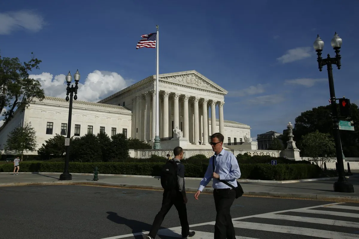 The Supreme Court building in Washington on May 7, 2019. (Samira Bouaou/The Epoch Times)