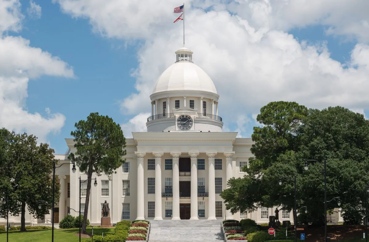 The Alabama State Capitol in Montgomery on July 13, 2016. ("Alabama State Capitol, Montgomery, West view 20160713 1" by DXR/Wikimedia Commons[CC BY-SA 4.0 (ept.ms/2j9VWgB)])