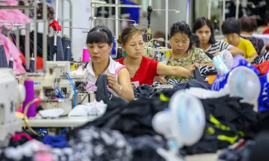 Chinese Citizens Reluctant to Pay for Social Insurance Due to Distrust Toward CCP
