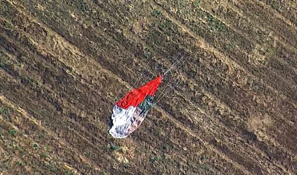 The parachute left by the pilot