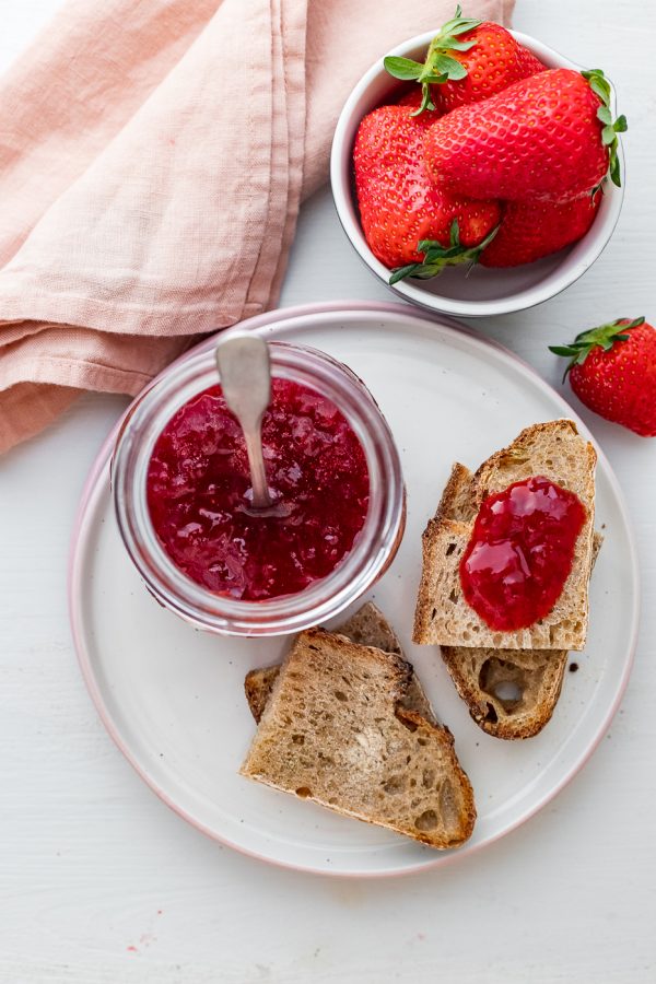 Strawberry-Jam-with-bread-on-plate