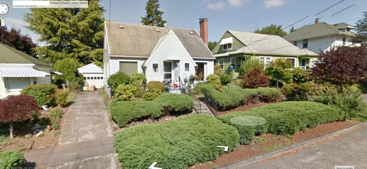 A photo shows the grandmother in Oregon (Google Street View)
