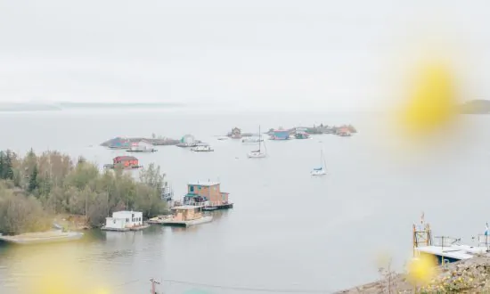 Searchers for Missing Trio on Great Slave Lake Spot Body Among Debris