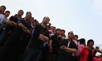 Man Claims to be a Police Officer During a Brawl, Then Reveals His True Identity