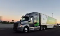 Self-Driving Trucks Begin Mail Delivery Test for US Postal Service