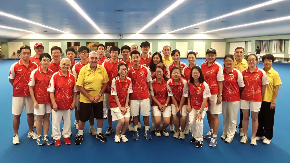 Australian coach Geoffrey Maskell (fourth from left in front row) started his coaching of the Hong Kong team.  His initial task is to prepare the team for the Asia Pacific Bowls Championships in June, and then he will work on developing a high performance program for the Hong Kong squad. (Glyn Davies)