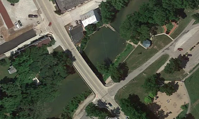 Deer Creek passes under a bridge at Riley Park in Delphi. (Screenshot/Googlemaps)