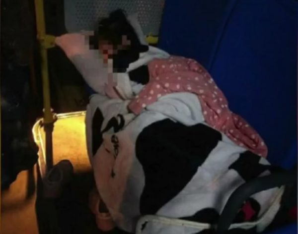 daughter sleep bus