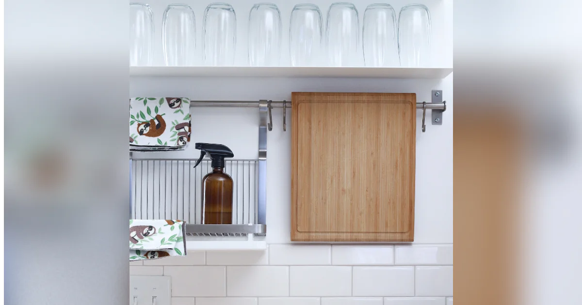 Image of a tidy kitchen area. (Clean Soul Shop/Unsplash)