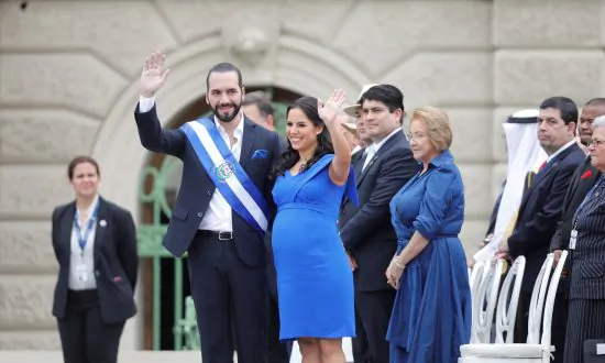 New President Ends 2-Party Dominance, Pledges to Cure ‘Sick Child’ El Salvador