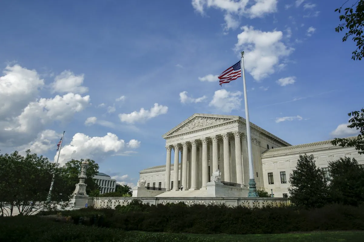 The Supreme Court building in Washington on May 7, 2019. (Samira Bouaou/The Epoch Times)