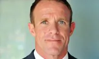 Military Judge Removes Prosecutor From Navy SEAL Murder Case