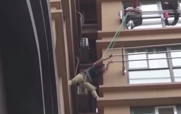 hide building edge