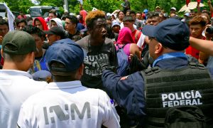 Mexico Meets Migrants at Southern Border With Armed Forces