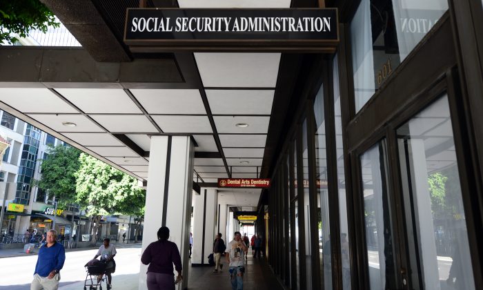 Medicare Options for Those Working Past 65