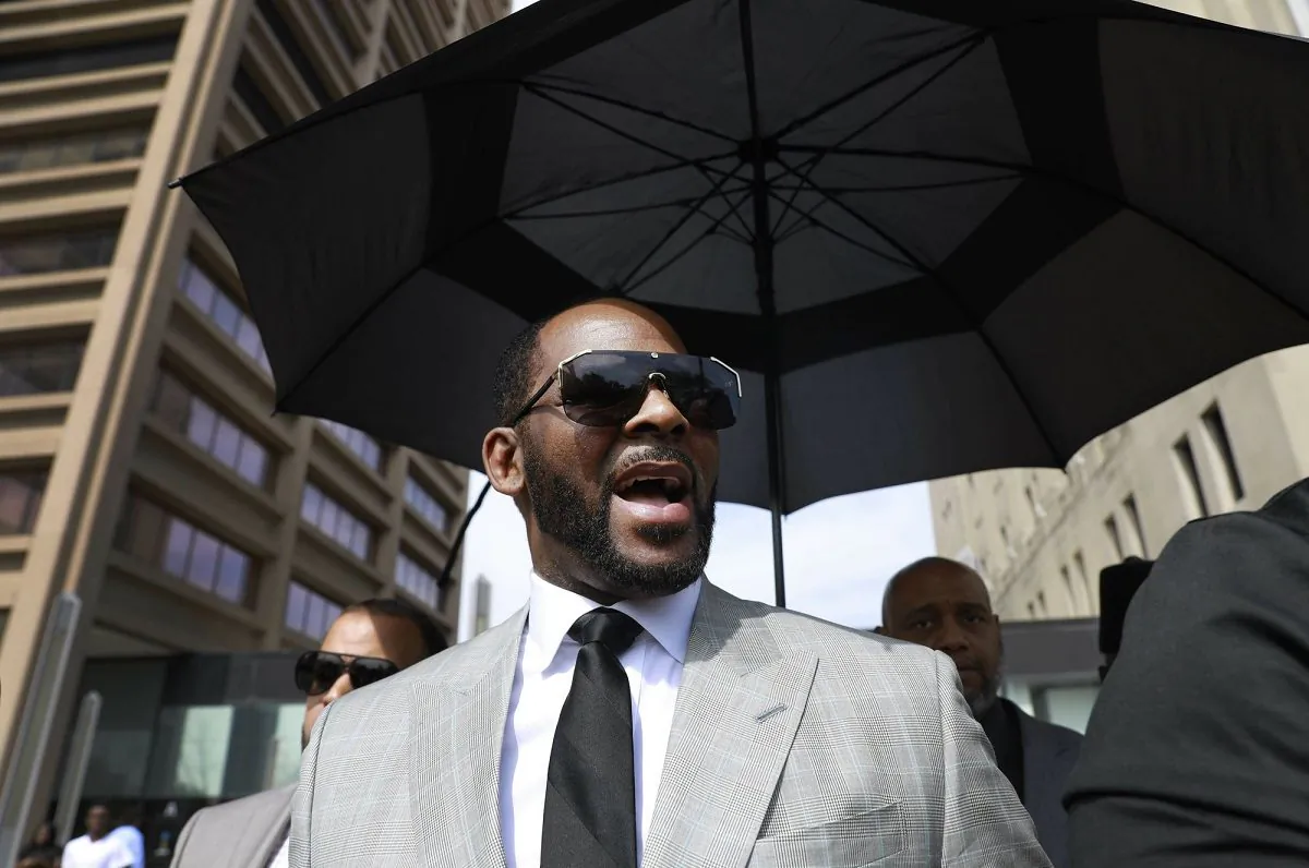 Musician R. Kelly departs the Leighton Criminal Court building after pleading not guilty to 11 additional sex-related charges, in Chicago, on June 6, 2019. (Amr Alfiky/
AP Photo)