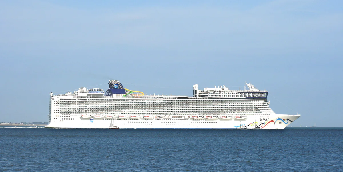 Norwegian Epic, in a stock photo (Brian Burnell/Wikimedia Commons [CC BY-SA 3.0 (https://creativecommons.org/licenses/by-sa/3.0)])