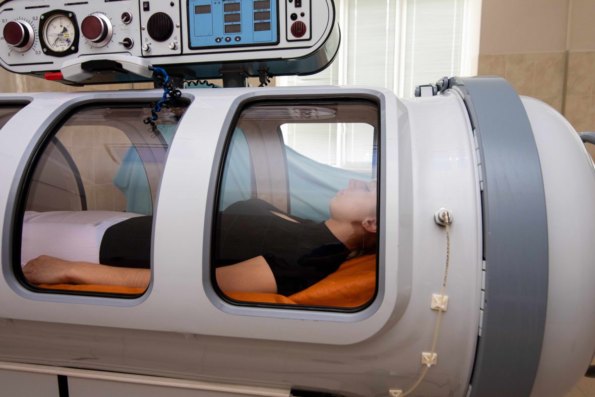 Hyperbaric oxygen sessions are used therapeutically for several conditions but research suggests they could be used far more widely. (Nakleyka/Shuttertock)