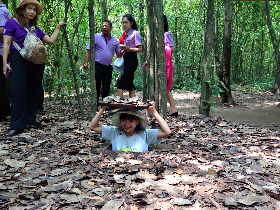 cu chi tunnel vietnam