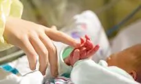 Quadruplets Graduate on the Same Day From Same University