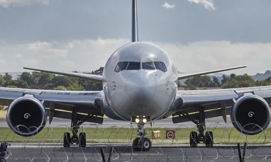 Woman Opens Plane’s Emergency Exit Thinking It’s the Toilet Door