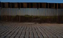 Border Wall Seesaw Lets American and Mexican Children Play Together