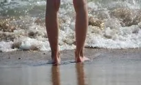 Man Dips Foot in Ocean Water and Contracts Flesh Eating Bacteria