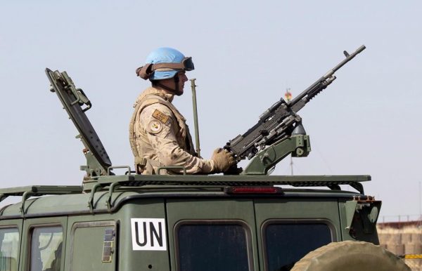 A Canadian Armed Forces soldier provides security as Canadian Prime Minister Justin Trudeau arrives on the United Nations in Gao, Mali on December 22, 2018. (Adrian Wyld/The Canadian Press)