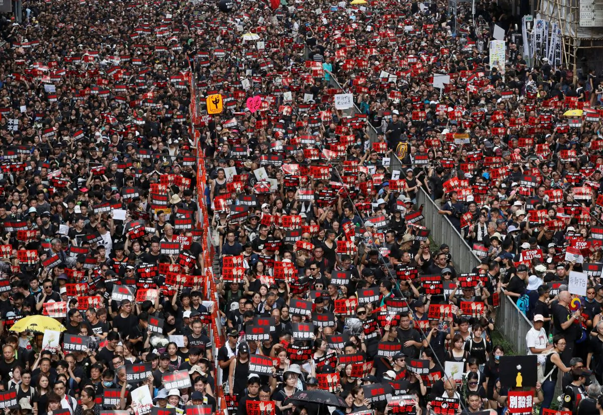 Protesters attend a demonstration demanding Hong Kong's leaders to step down and withdraw the extradition bill, in Hong Kong, China, June 16, 2019. (Reuters/Tyrone Siu)