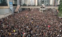 ‘Sea of Black’ Hong Kong Protesters Demand Leader Step Down