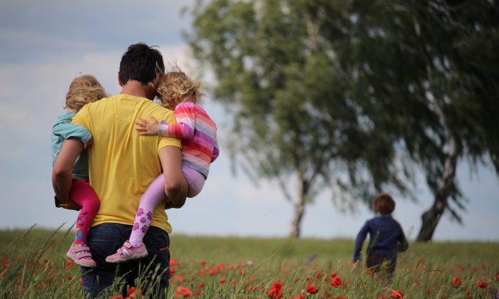 Fathers’ Gut Health May Influence Physical and Mental Health in Offspring, Study Finds
