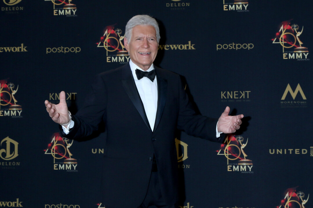 Alex Trebek's remarkable near remission of stage 4 pancreatic cancer raises questions about the impact of well wishes. (Kathy Hutchins/Shutterstock)