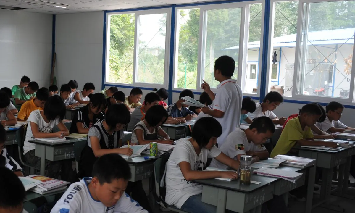A temporary classroom in China. (China Photos/Getty Images)