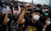 Activists in Hong Kong Make Pitch to Extradition Protesters: Register to Vote